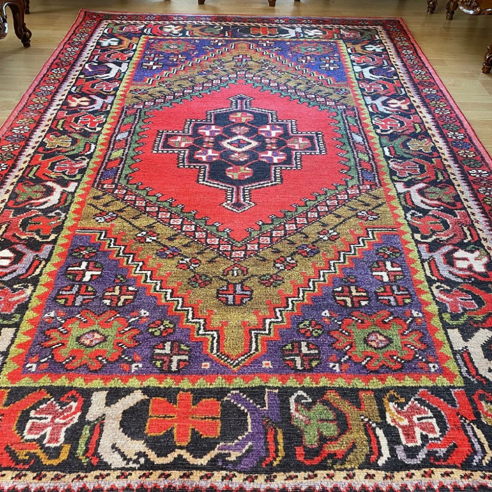 Dywan z nadrukiem w stylu besarabskim