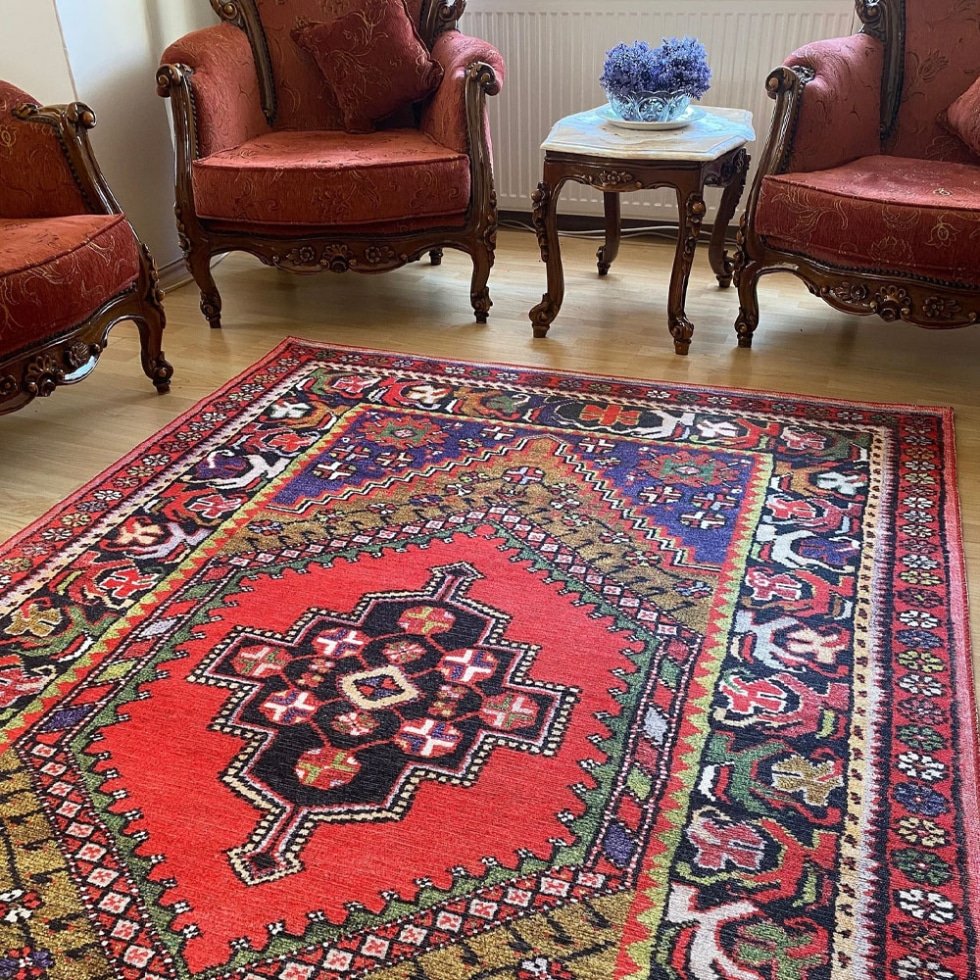 Dywan z nadrukiem w stylu besarabskim