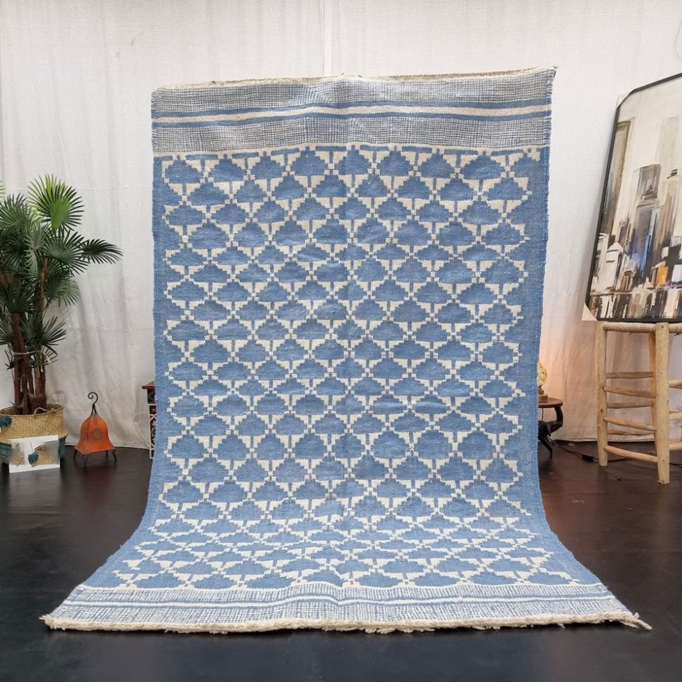 Dywan marokański kilim w niebieskie romby
