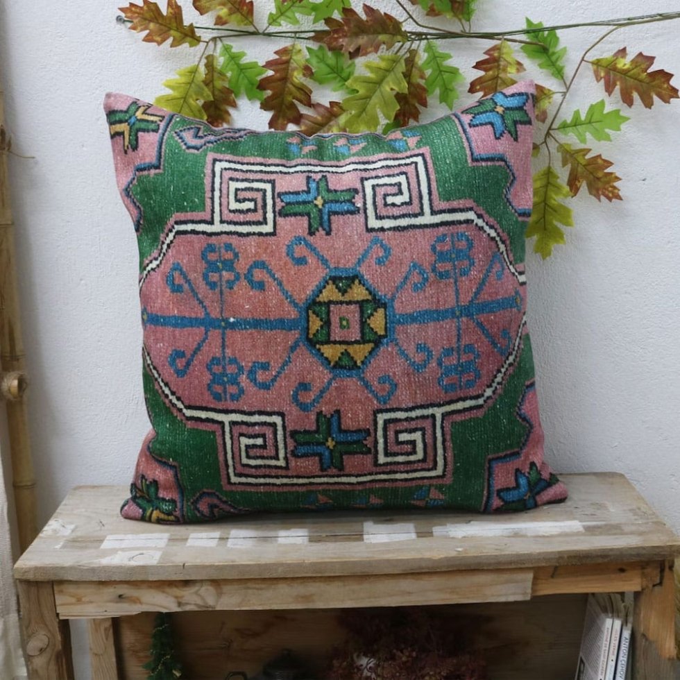 Zielona poduszka kilim