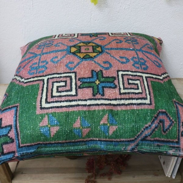 Zielona poduszka kilim