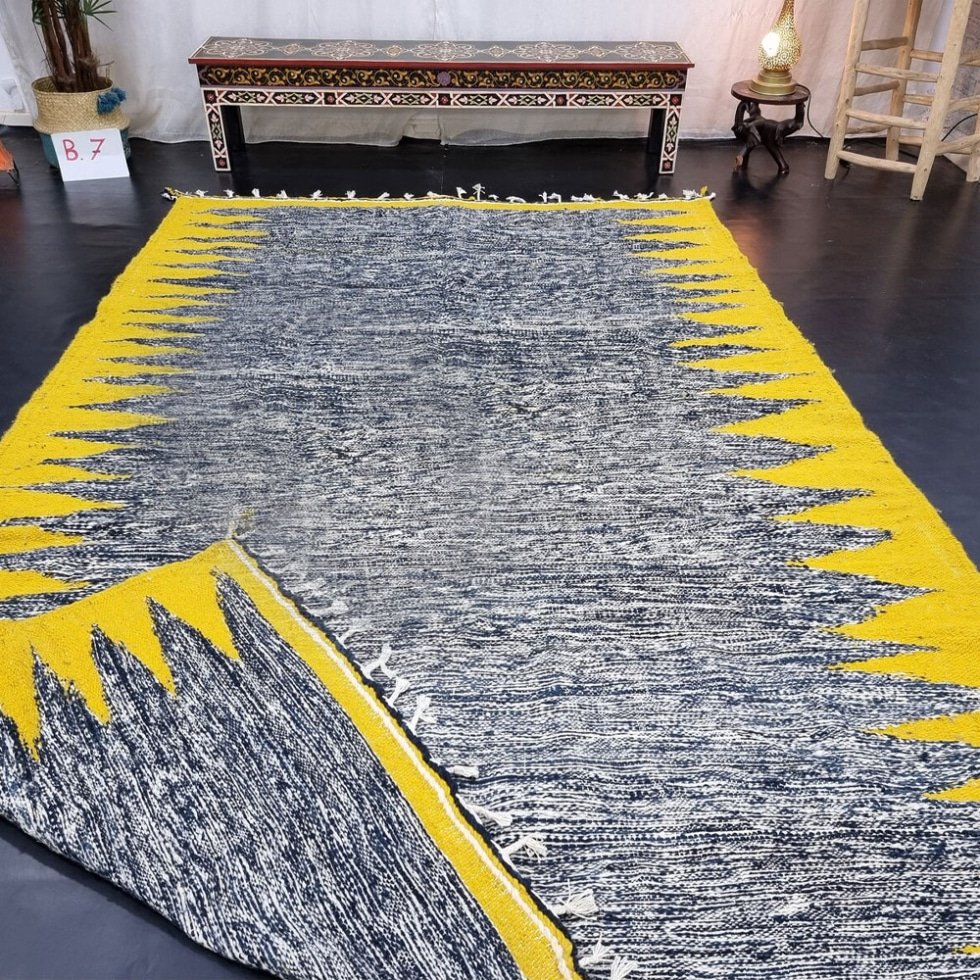Szary marokański dywan kilim