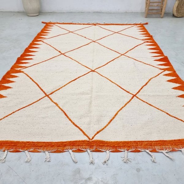 Pomarańczowo-biały dywan Berber Kilim
