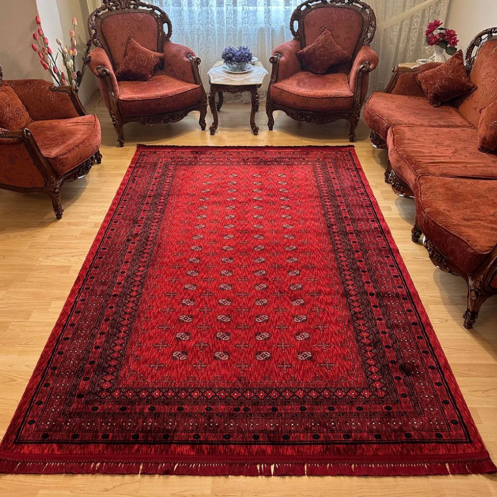 Czerwony dywan z nadrukiem w stylu afgańskim