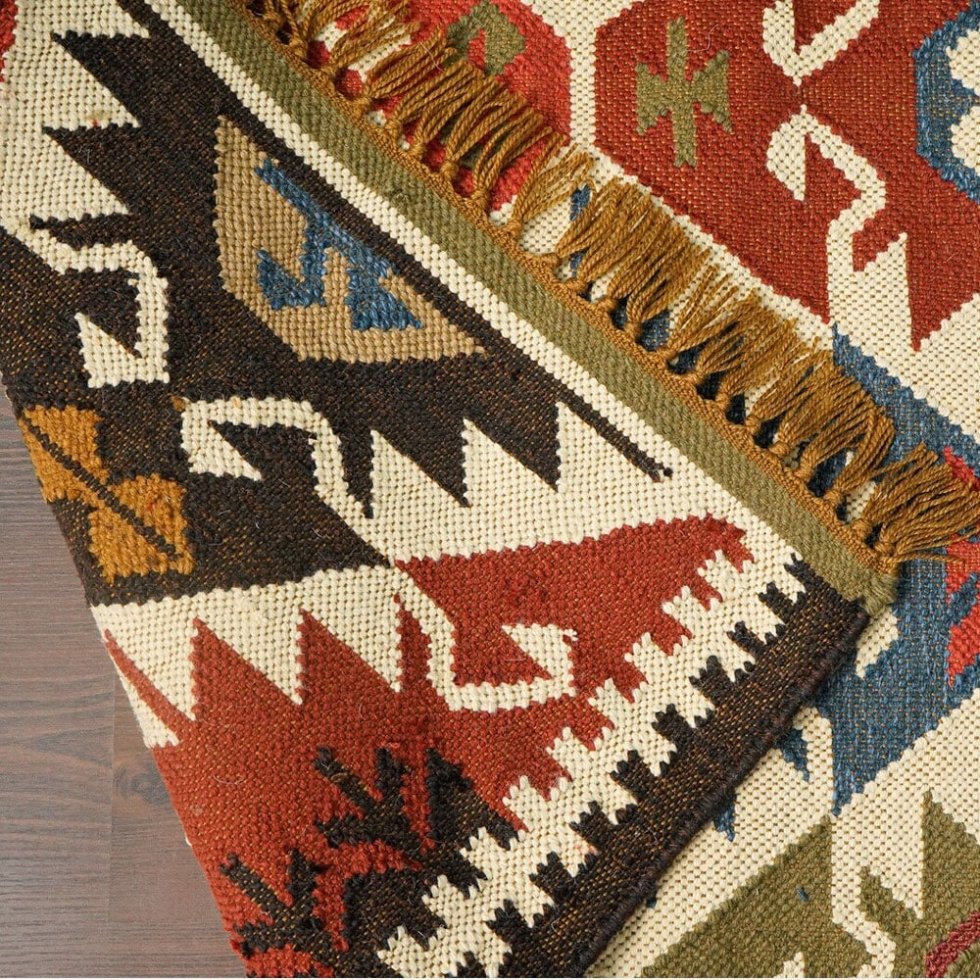 Dywan kilim w stylu południowo-zachodnio-amerykańskim