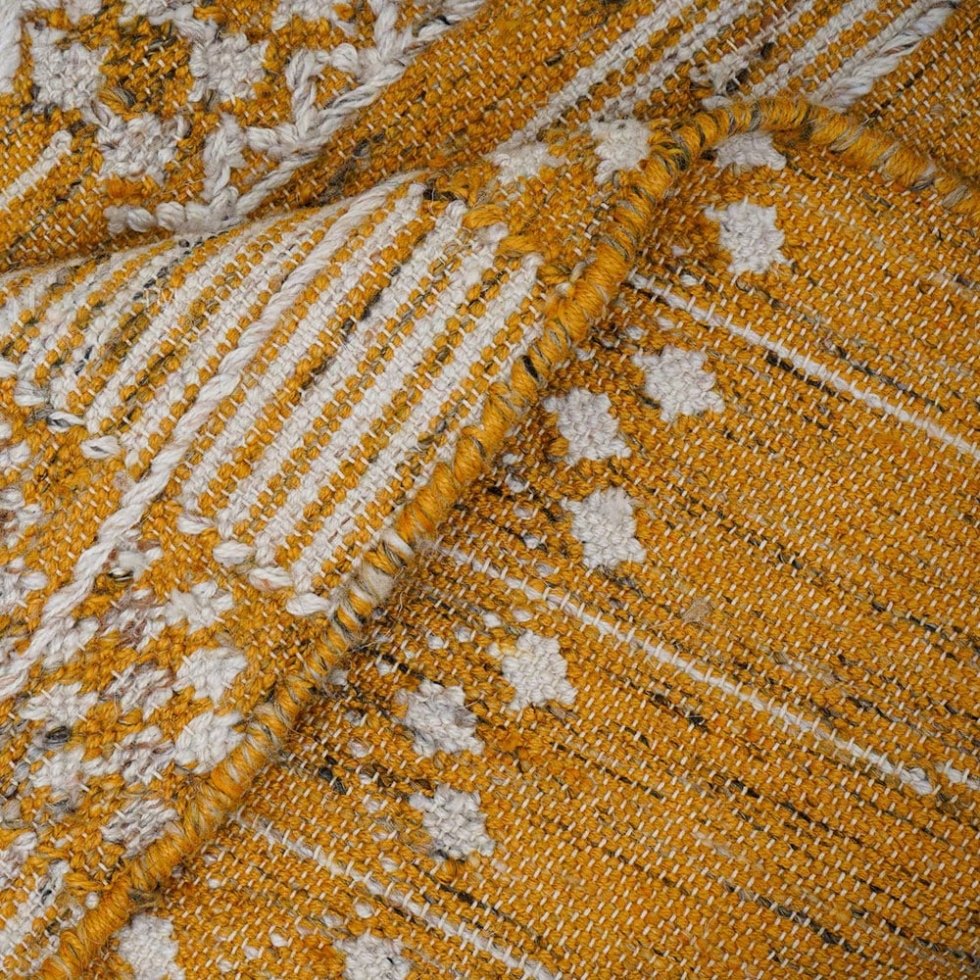 Żółty plemienny indyjski dywan kilim