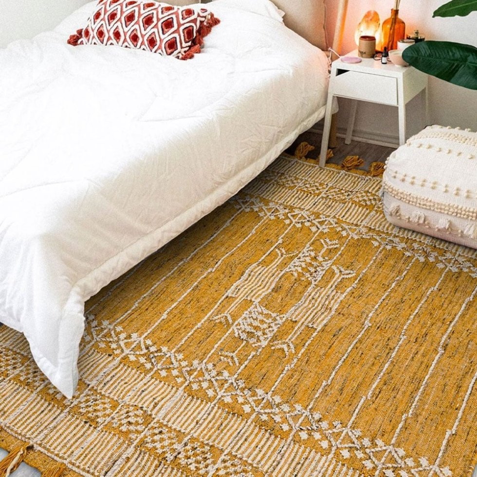 Żółty plemienny indyjski dywan kilim