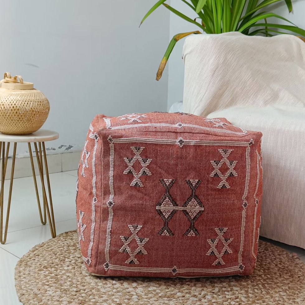 Czerwona marokańska pufa Kilim
