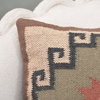 Ręcznie tkana ozdobna poduszka kilim